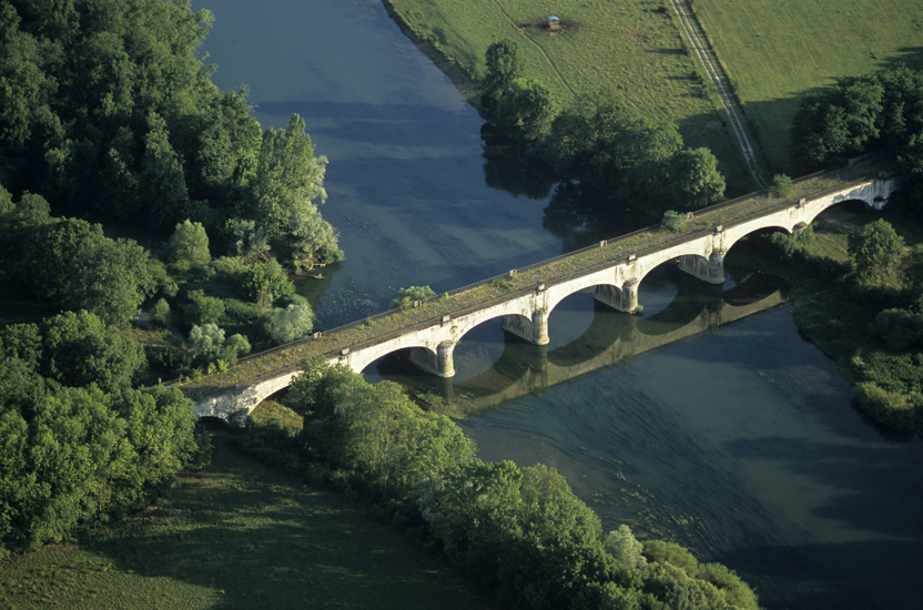 La Saône et pont 01